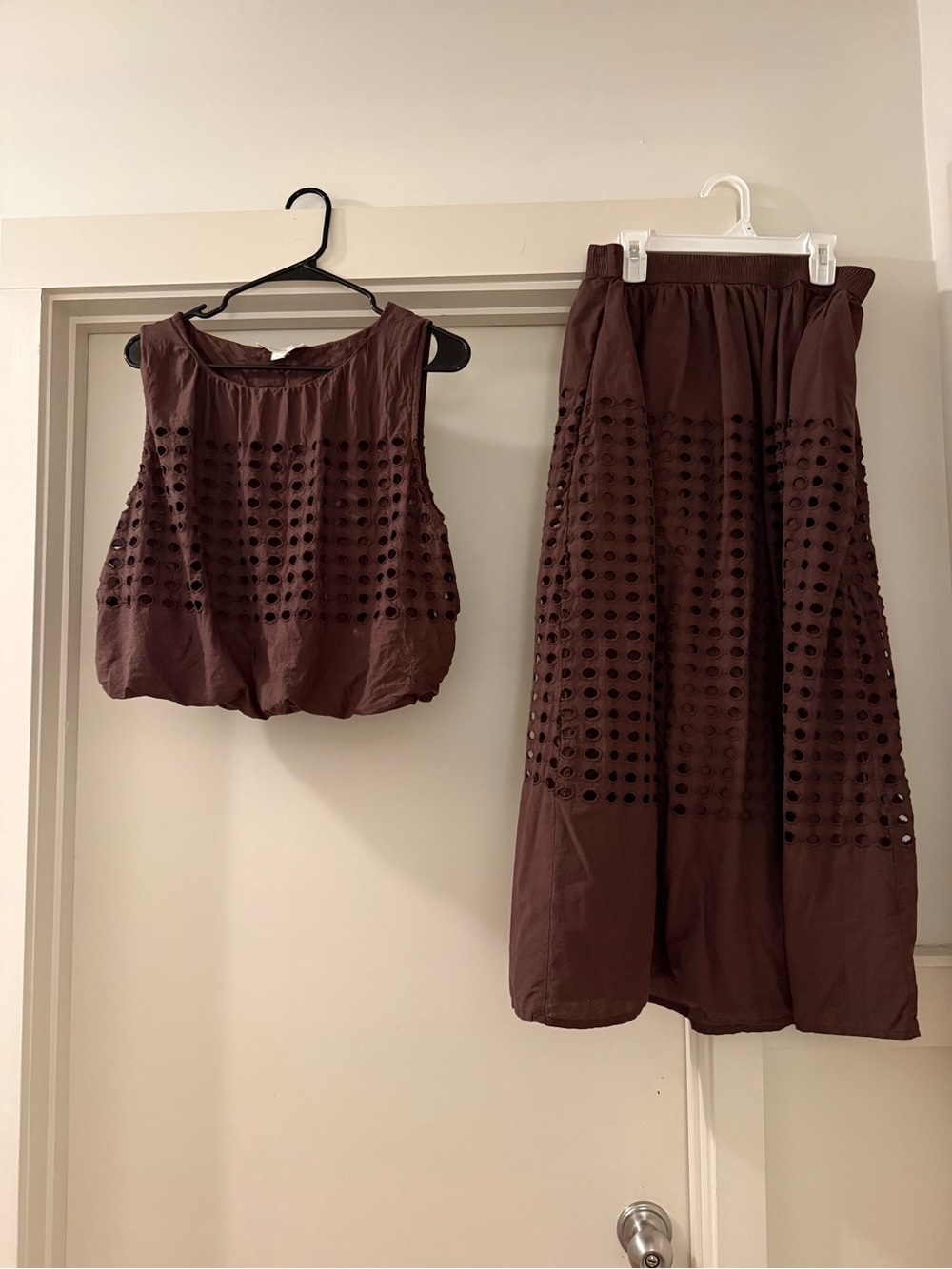 Jennifer & Grace Brown Cutout Set